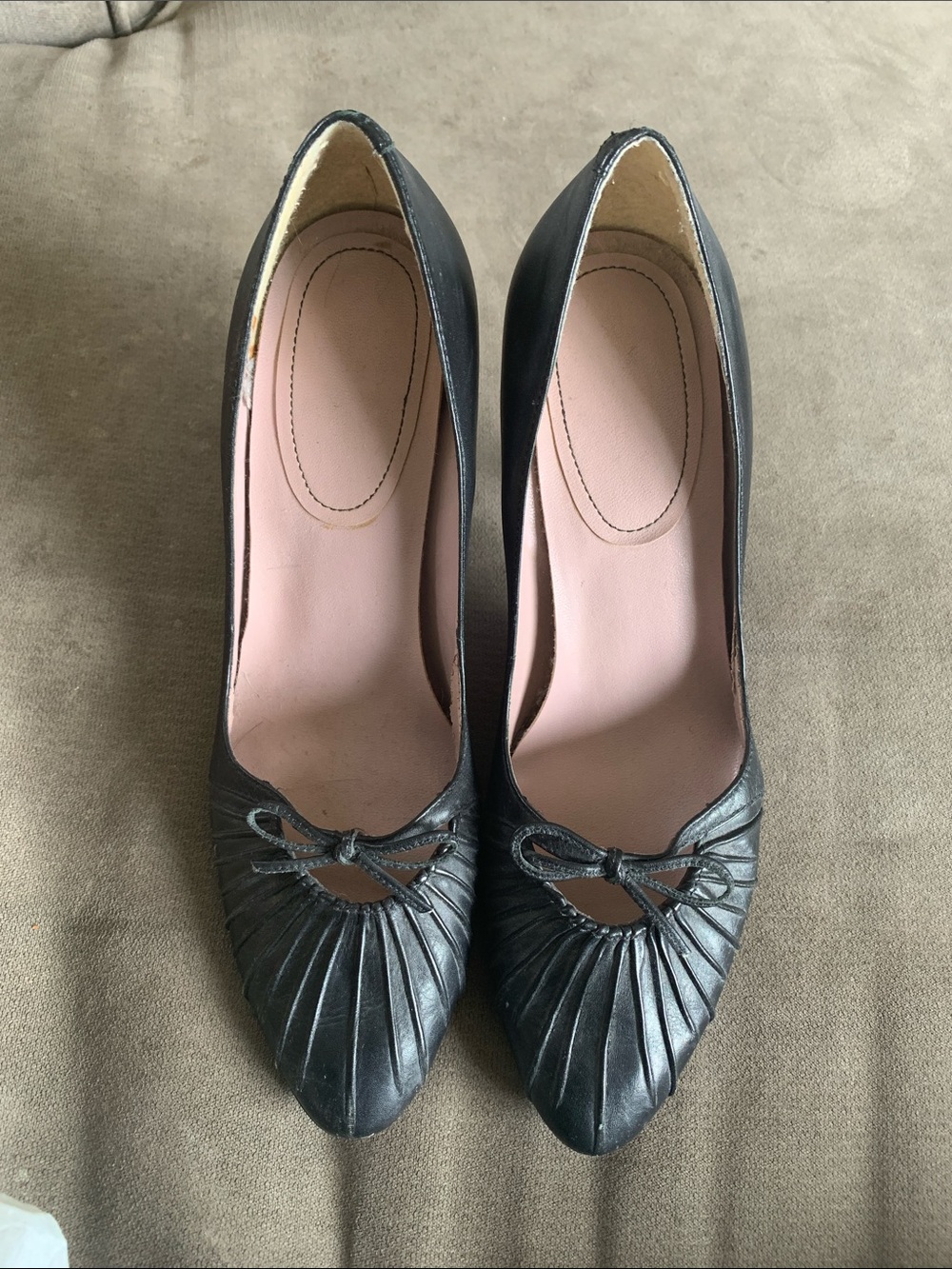 Nine West Black Pleated Pointed Toe Pumps with Bow